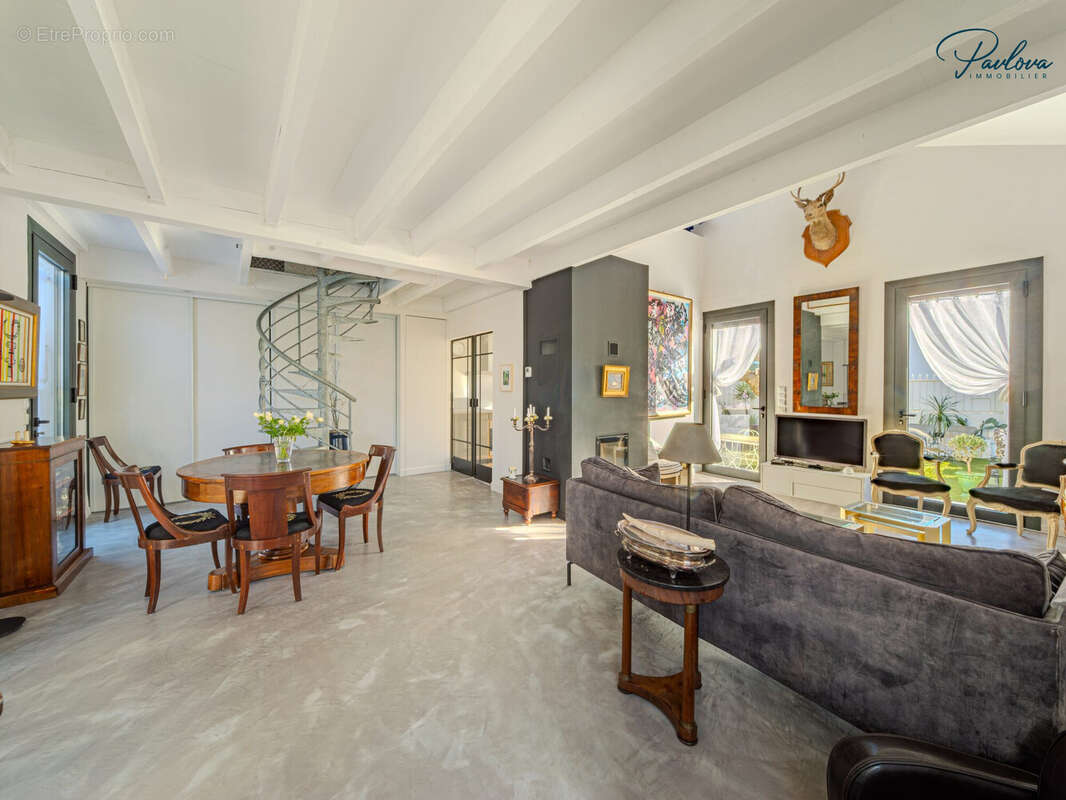 Maison à CASTELNAU-LE-LEZ