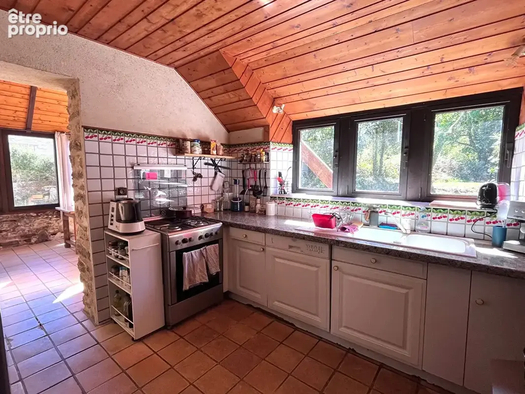 Maison La Feuillée 8 pièce(s) 192 m² - photo 11