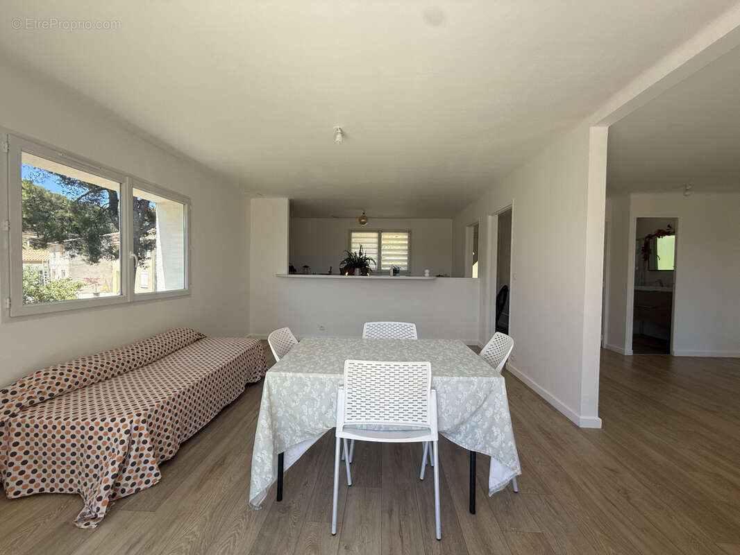 Maison à LA CADIERE-D'AZUR