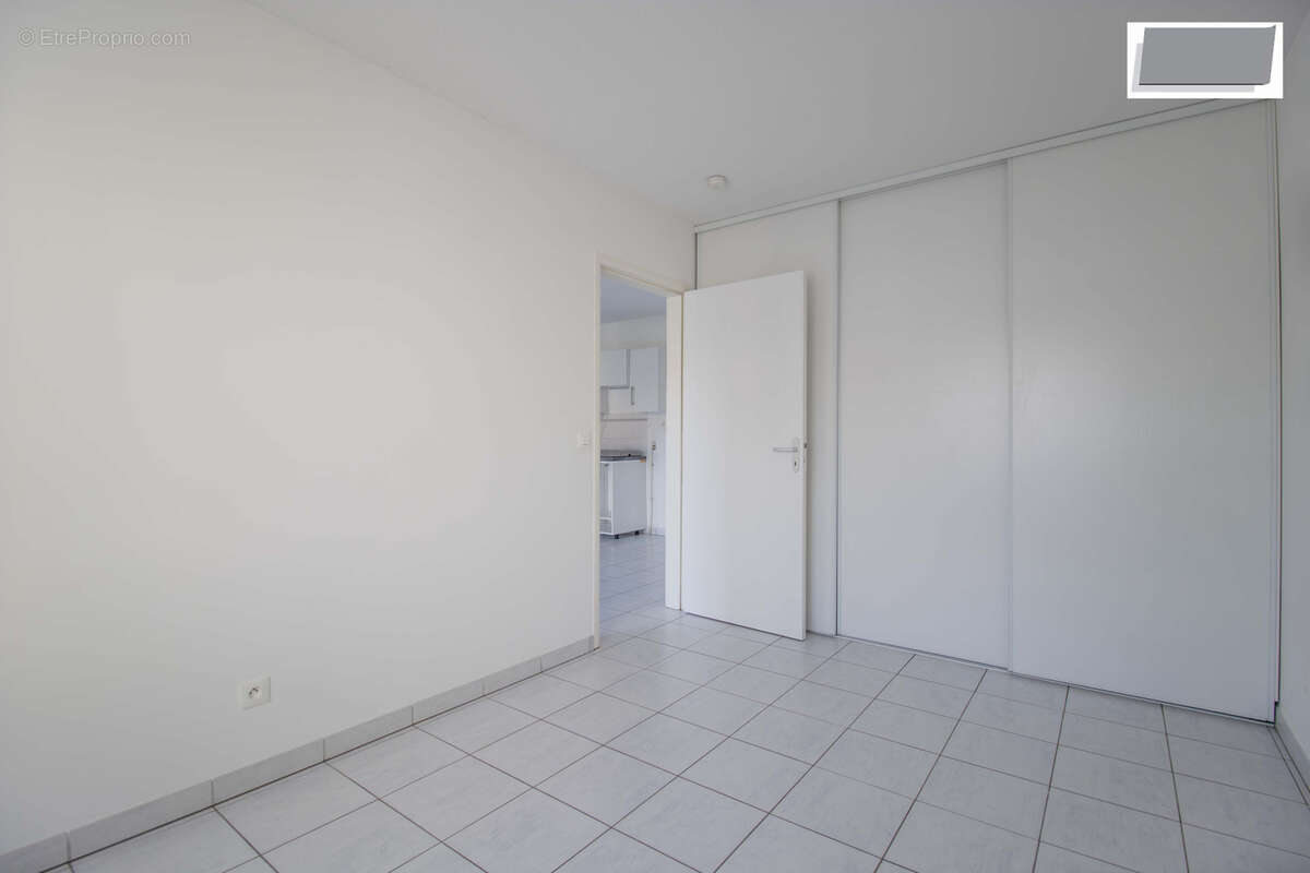 Appartement à CUERS