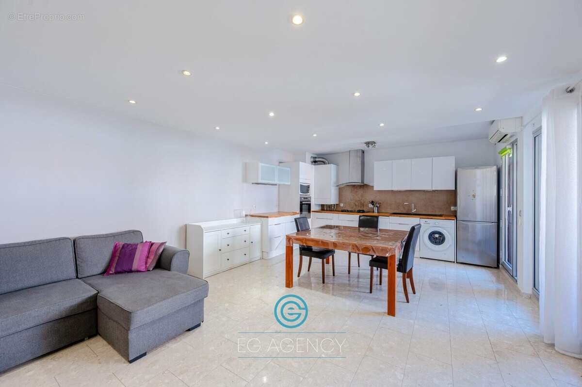 Appartement à MARSEILLE-8E
