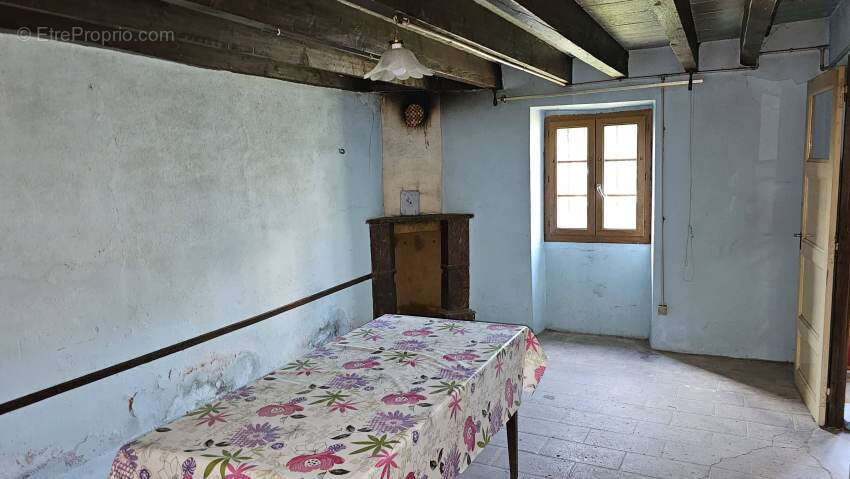 Maison à SAINT-JACQUES-D'AMBUR