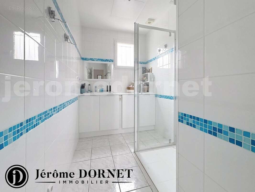 perso_00010 - Maison à POIX-DE-PICARDIE