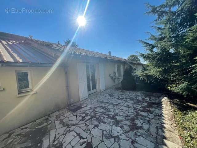 Maison à LUPPE-VIOLLES