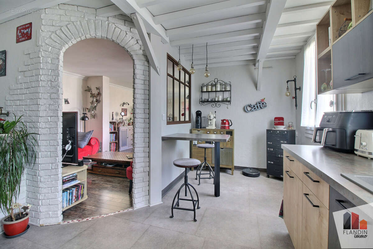 Appartement à LYON-8E