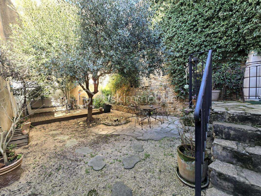 Maison à BAGNOLS-SUR-CEZE