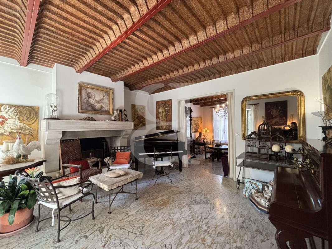 Maison à VAISON-LA-ROMAINE