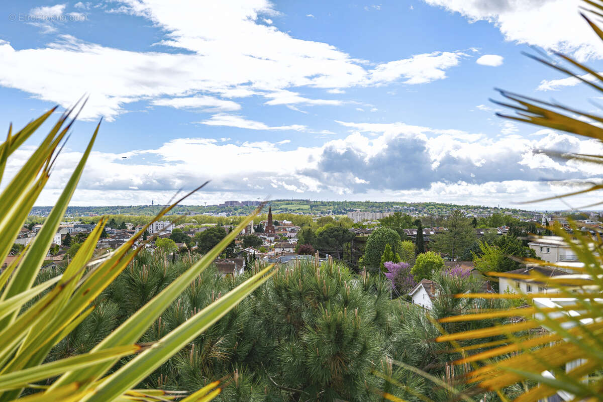 Cote pavee beau duplex 185 m2  avec terrasse 160m2 - photo 12