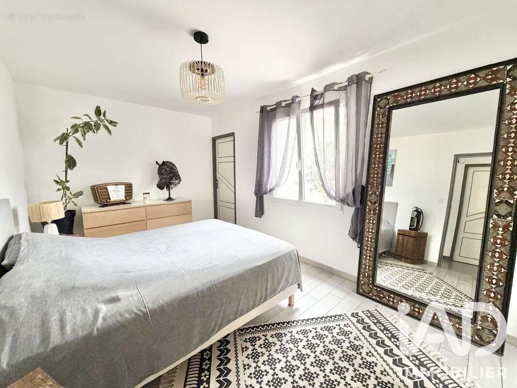Maison 135 m² à Gujan-Mestras  - photo 8