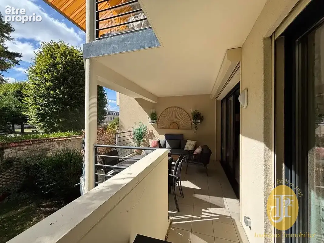 Rare Appartement - 110.82 m2- 4 pièces Centre ville - photo 8