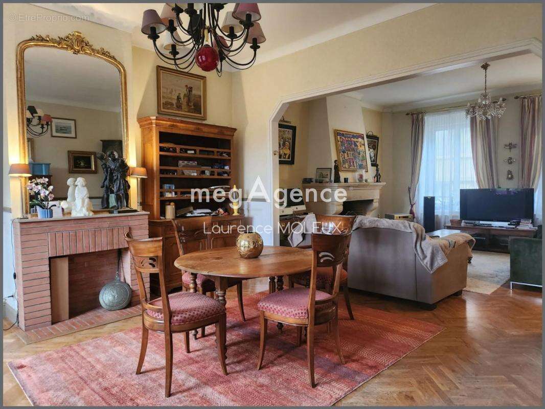 Maison 7 pièces - 245m2 - photo 2