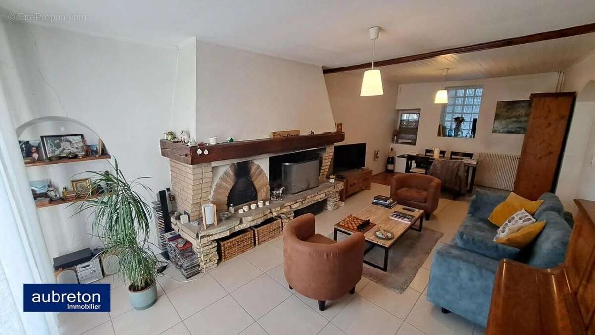 Maison à LA TERRASSE