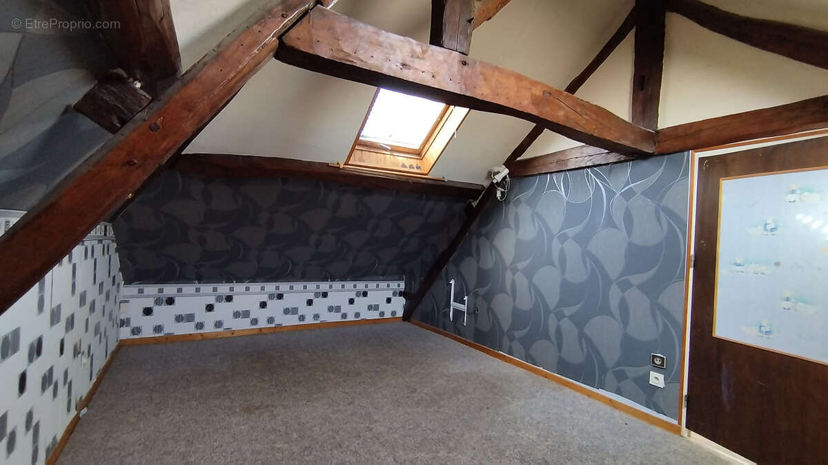 Maison à VILLENEUVE-LES-SABLONS