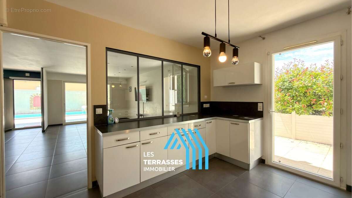 Maison 117 m² à Montelimar  - photo 6