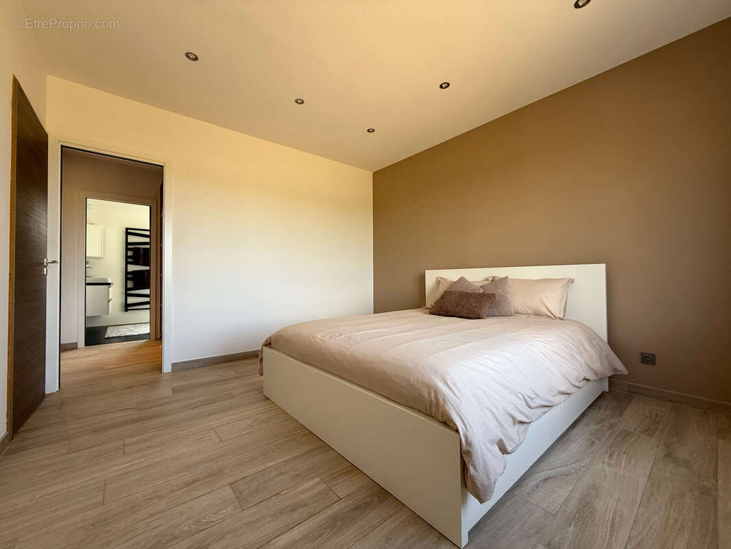 Pavillon contemporain de 2021 - 80m2 - 4 chambres - photo 13