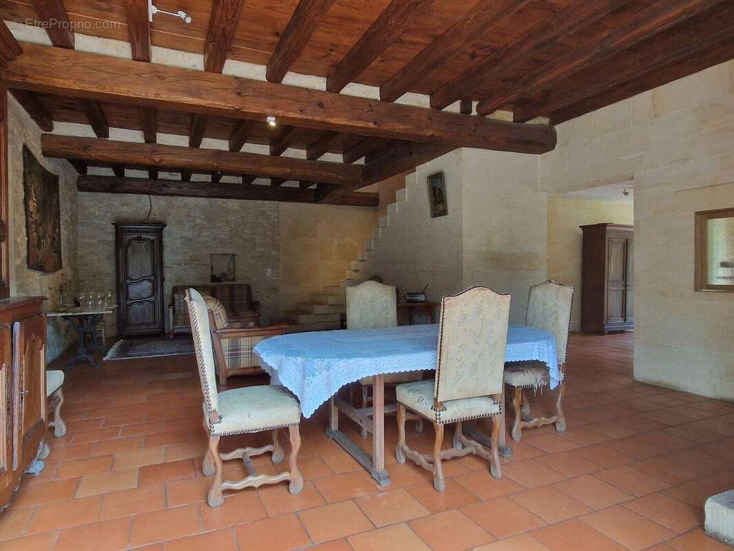 20240719115553 - Maison à LACROPTE