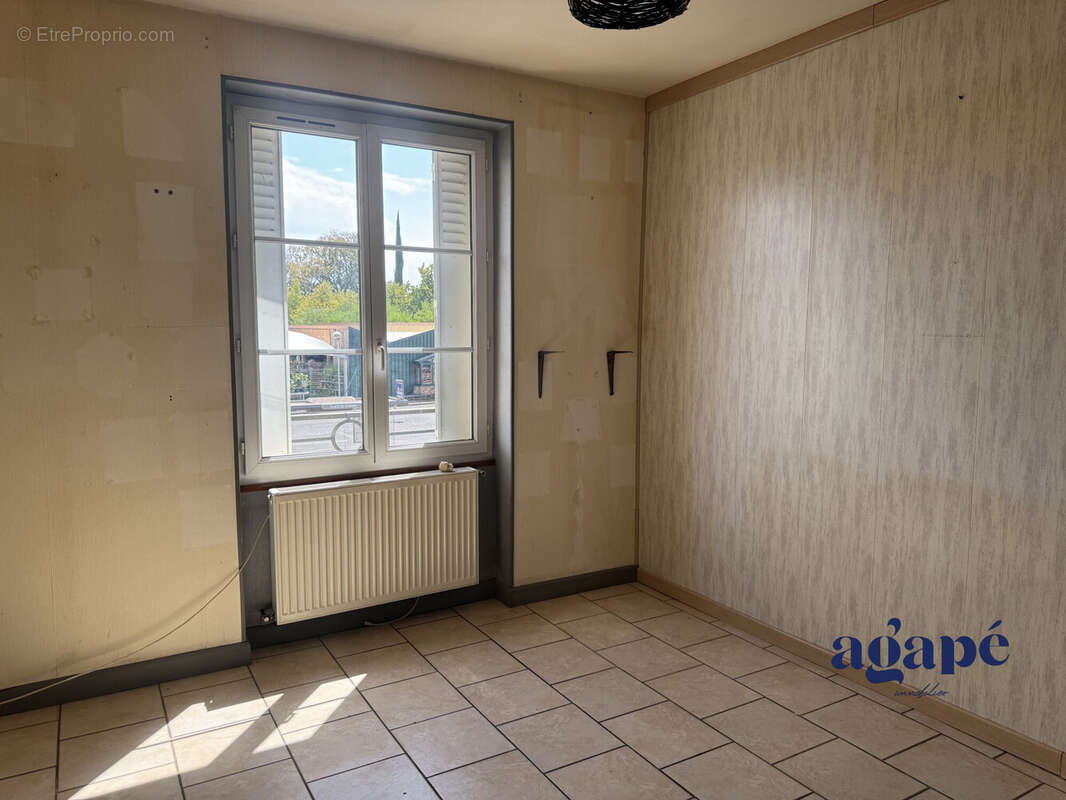 Appartement 304 m² à Nevers  - photo 7