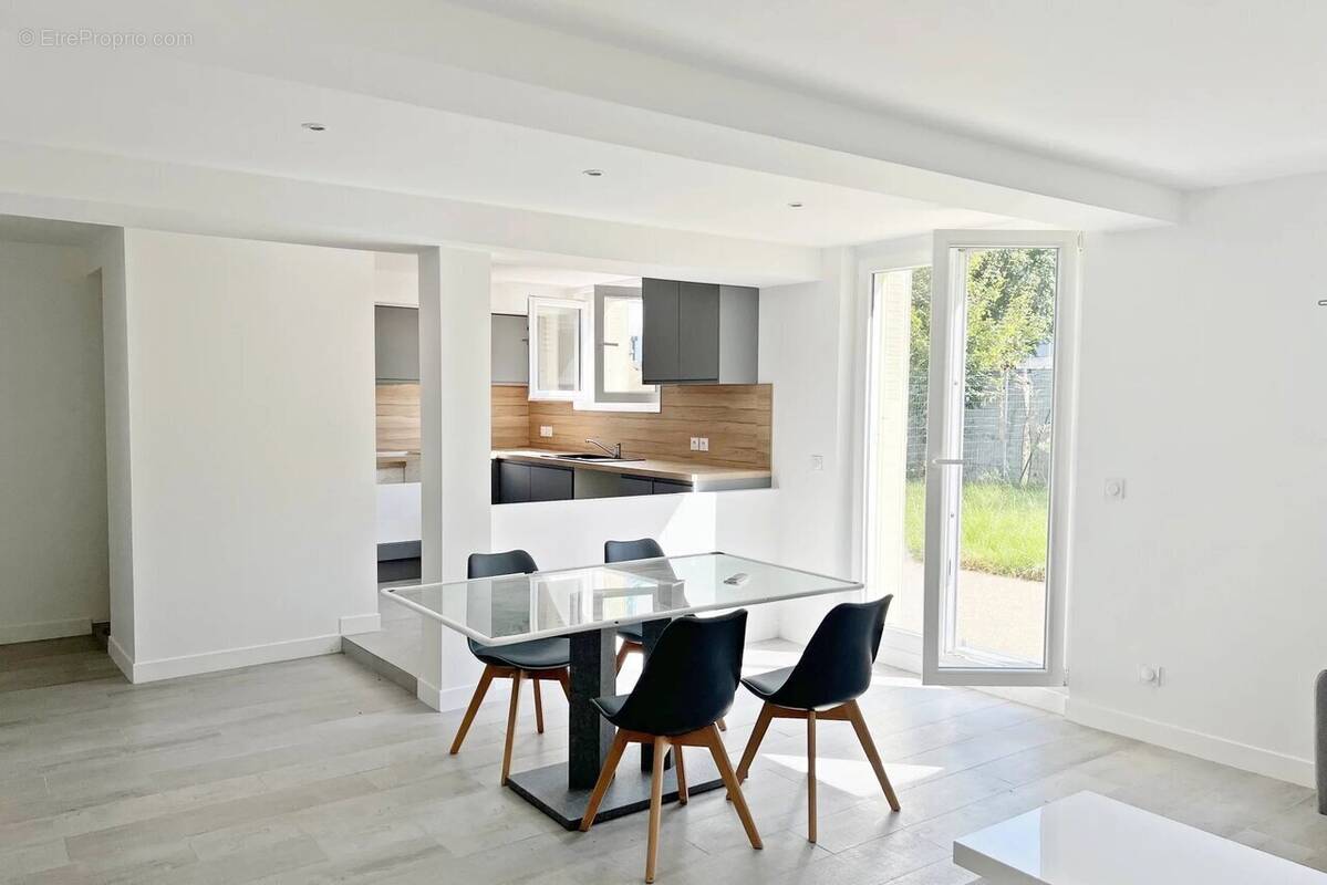 Maison à CHAMPIGNY-SUR-MARNE