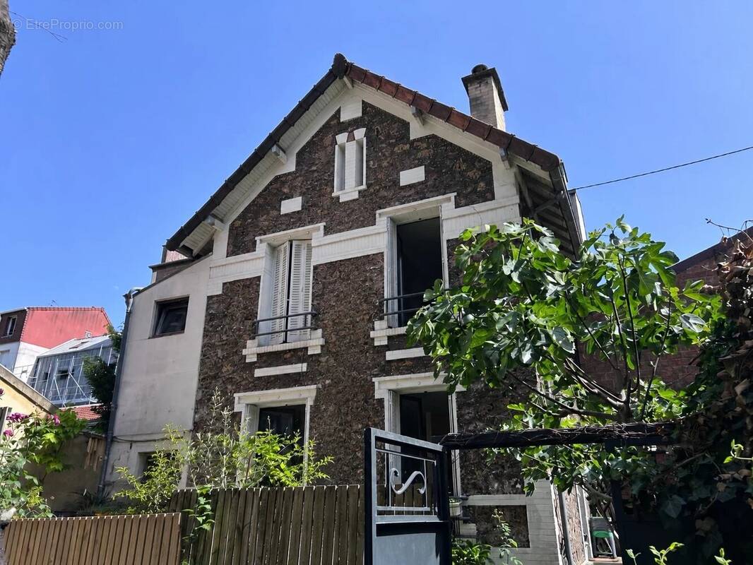 Maison à IVRY-SUR-SEINE