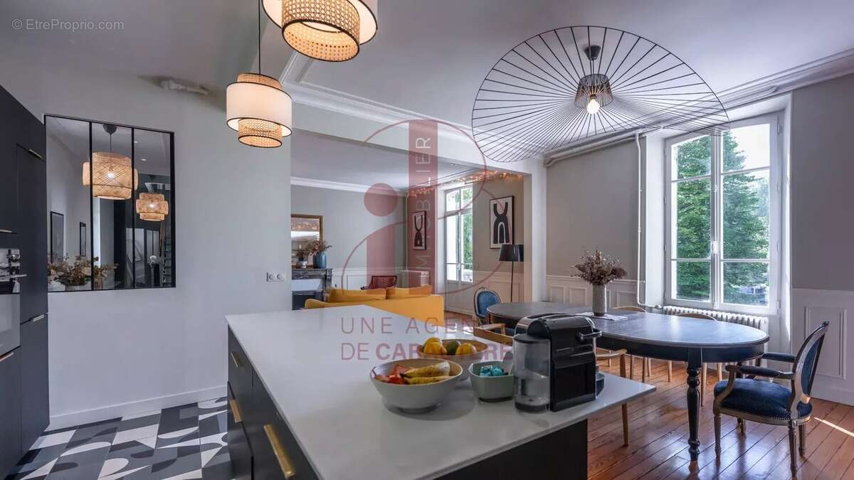 Maison à FONTAINEBLEAU