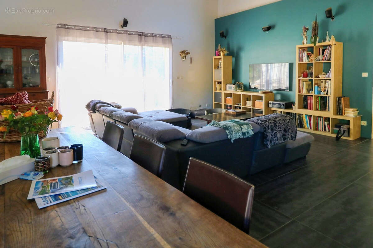 Maison à VERS-PONT-DU-GARD