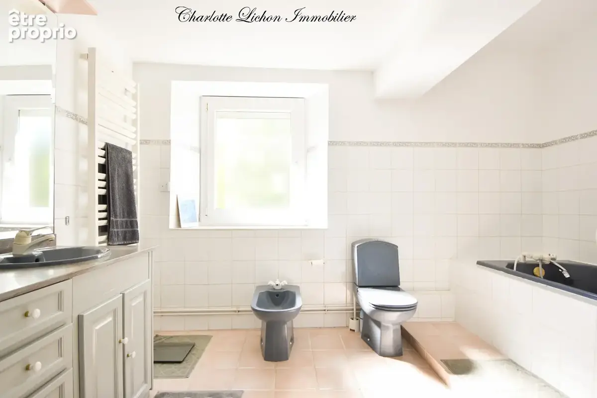 Maison 270 m2 - 5 chambres - double garage - photo 70