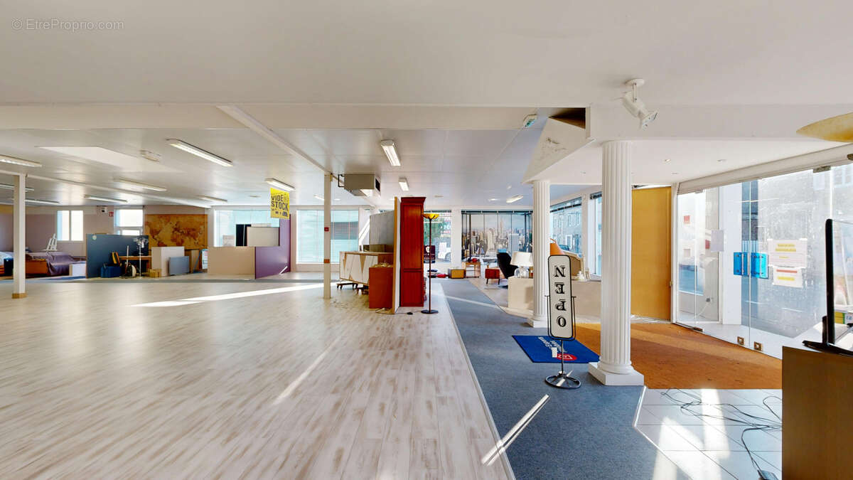 Commerce à SAINT-JAMES