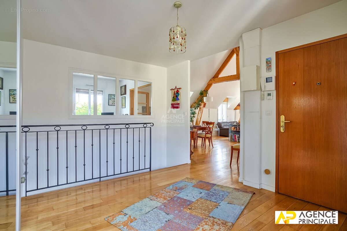 Appartement à MAISONS-LAFFITTE