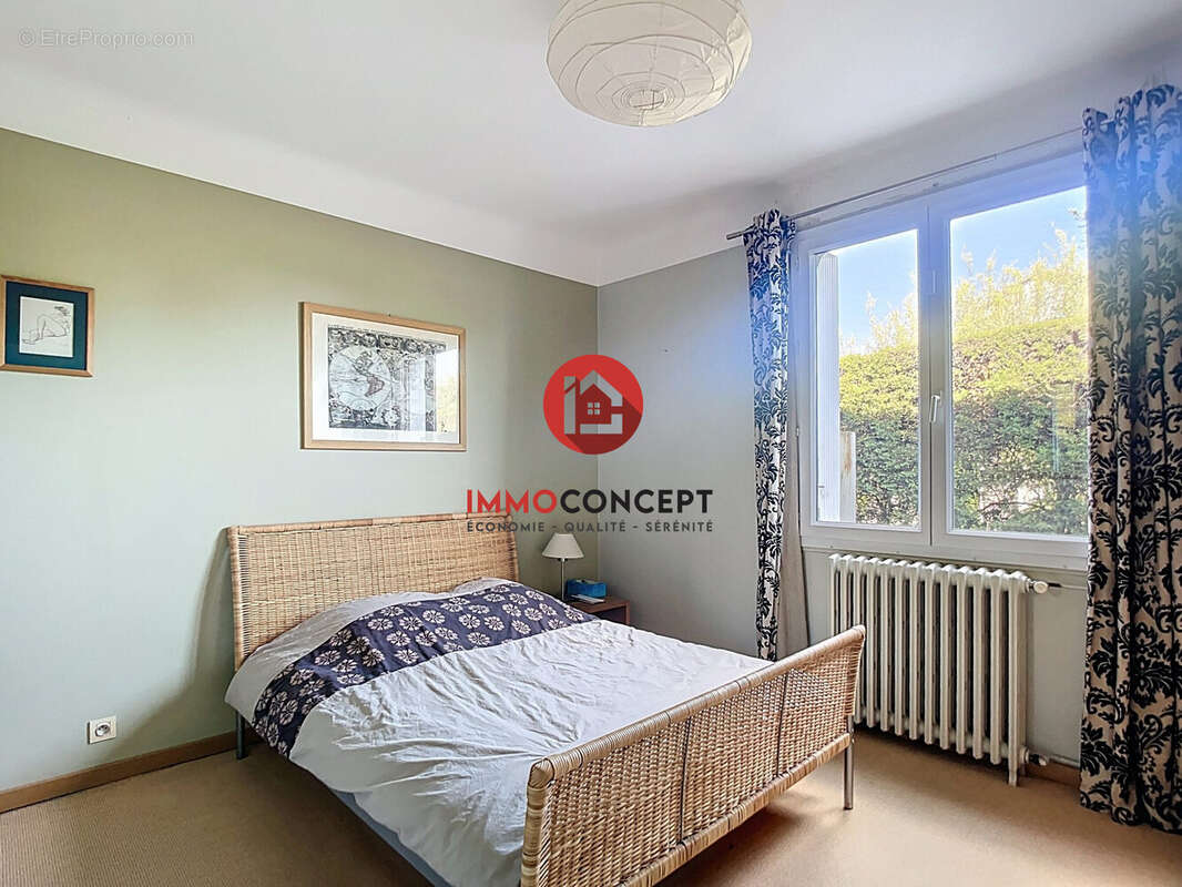 Maison à LES ANGLES