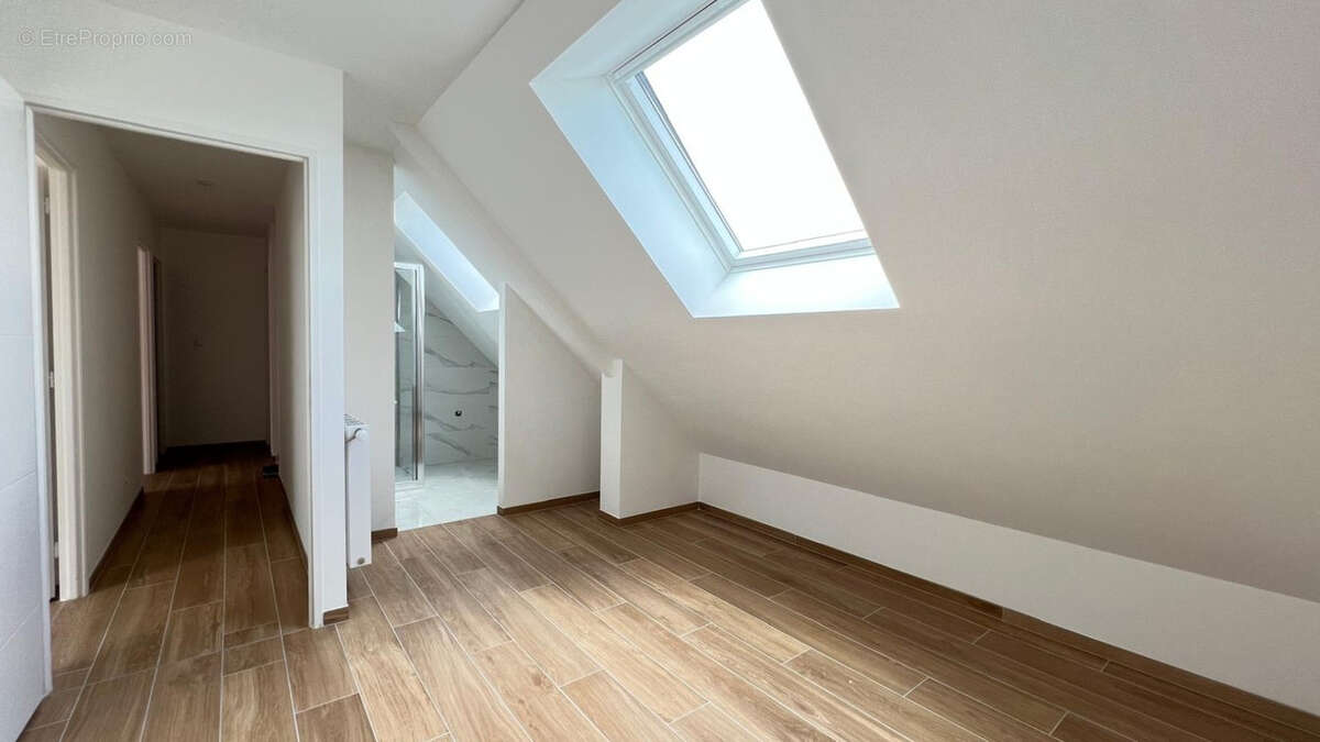 Maison à MAINVILLIERS