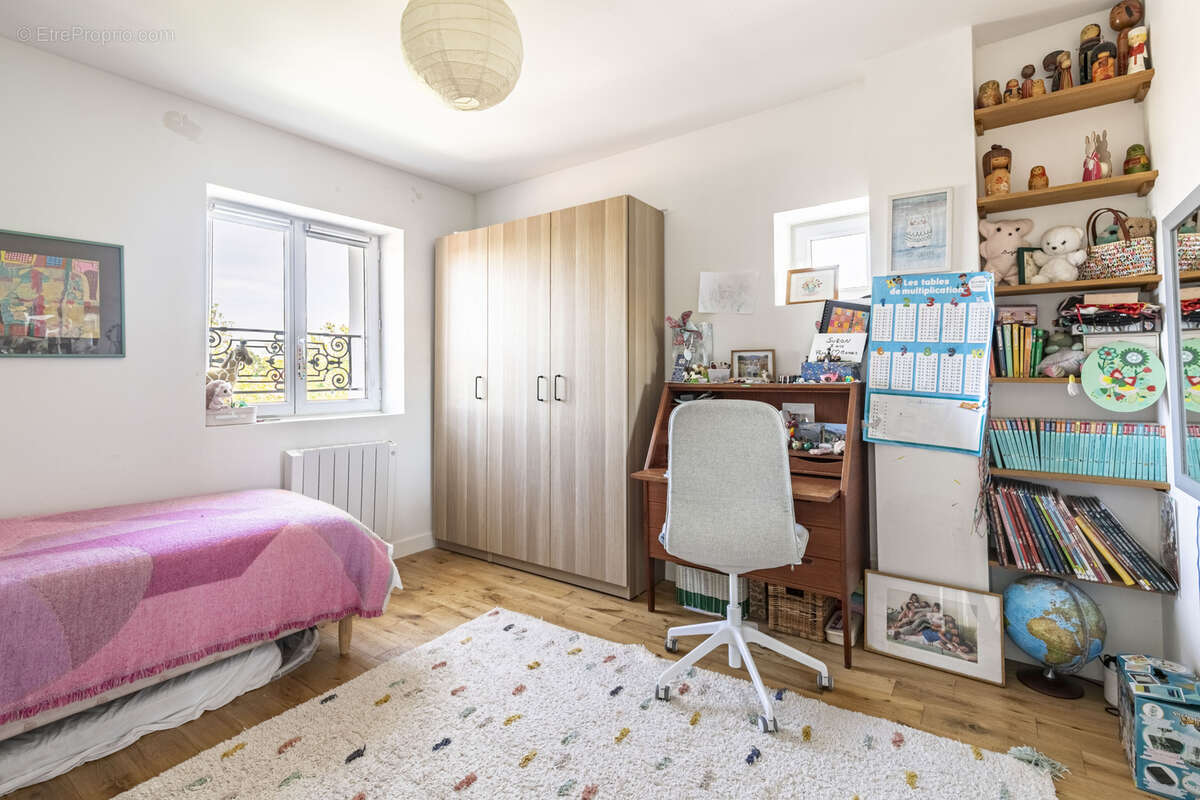 Maison - Saint-Germain-en-Laye - 140 m2 - 6 pièces - photo 12