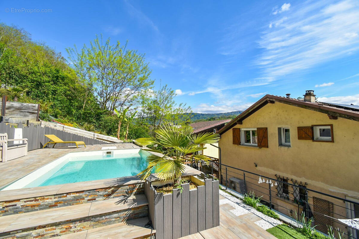 Maison à MONTMELIAN