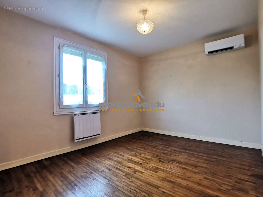 Maison à LAFEUILLADE-EN-VEZIE