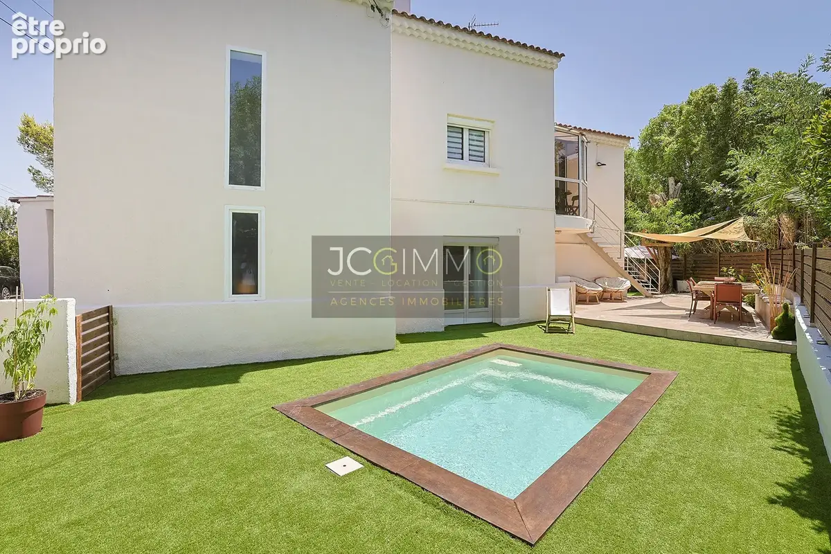Maison composée de 3 appartements au Cap Brun - photo 3