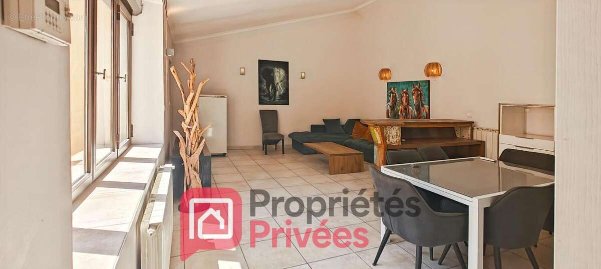 Appartement à NIMES