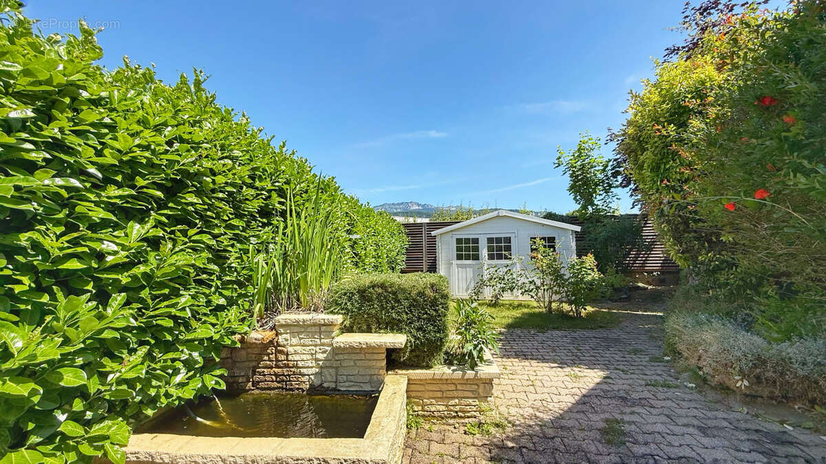 Maison à COUBLEVIE