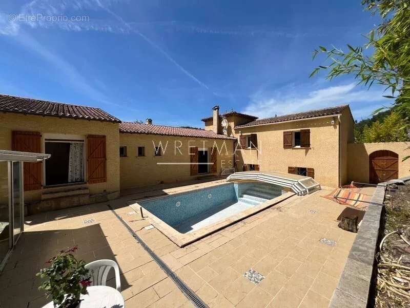 Maison à LE LUC