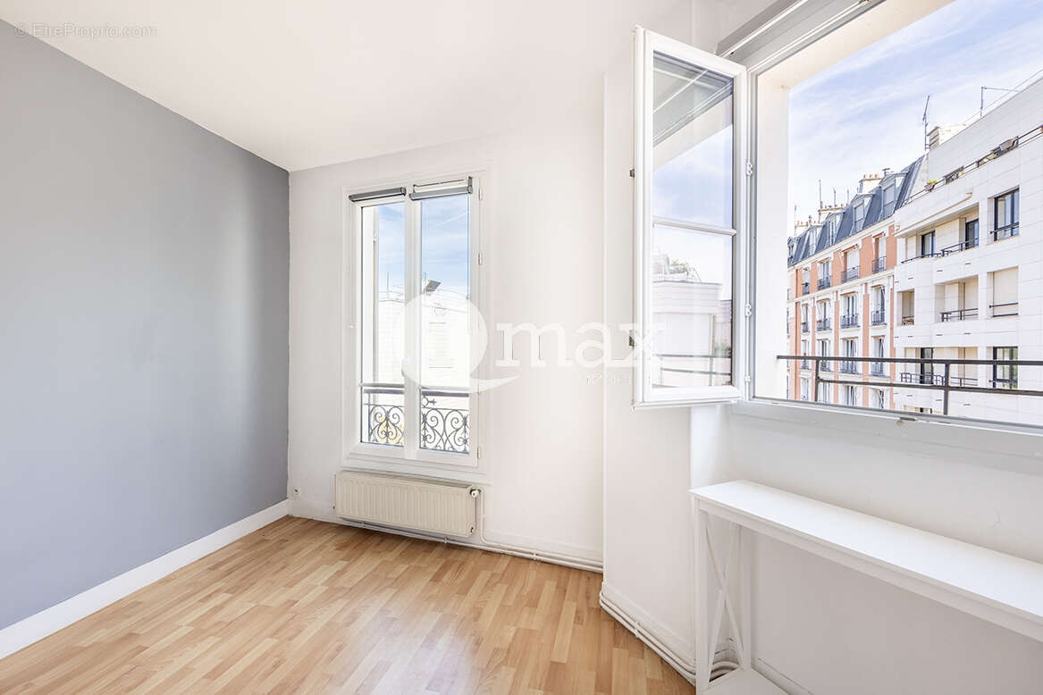 Appartement à LEVALLOIS-PERRET