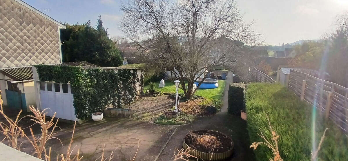 Maison à DOMMARTIN-SOUS-AMANCE