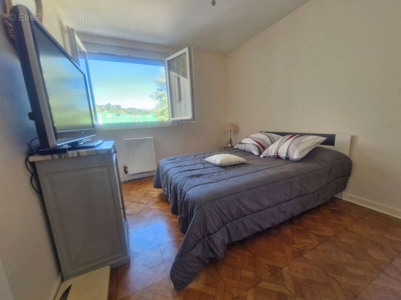 Appartement à UNIEUX