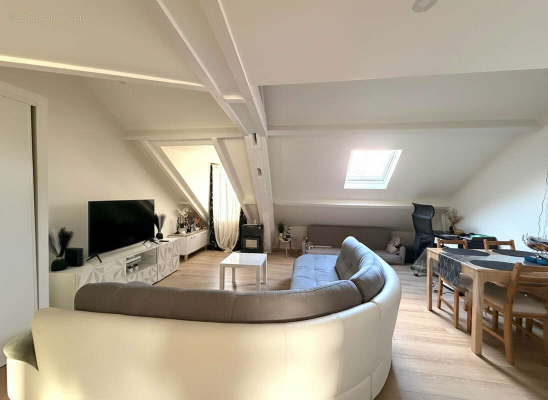 Appartement à CORBEIL-ESSONNES