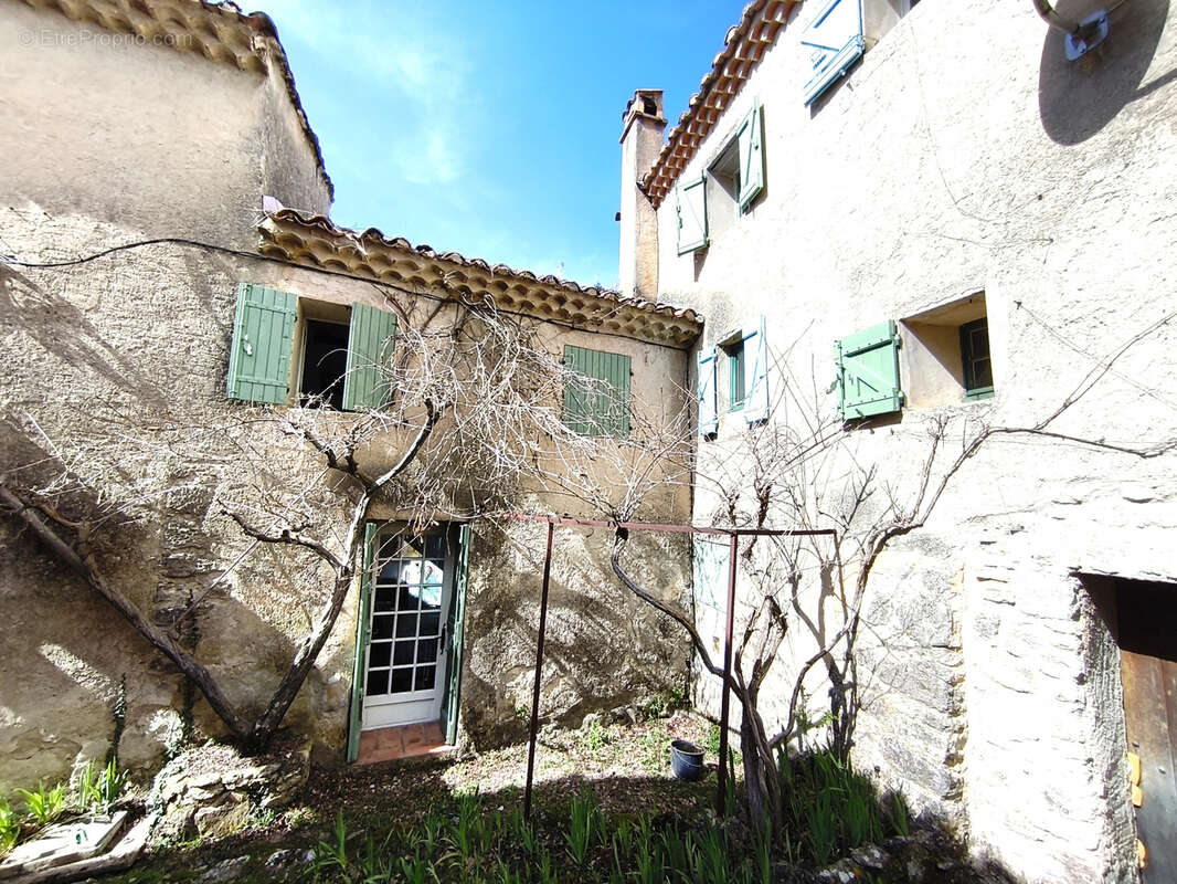 Maison à MORMOIRON