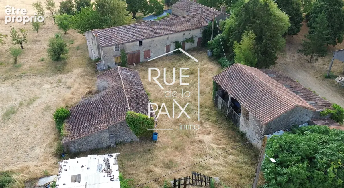 Maison à SAINT-LOUP-LAMAIRE