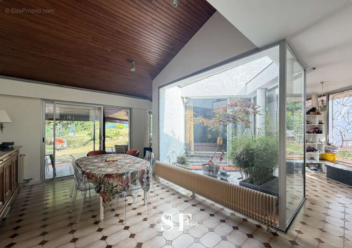 Foulayronnes - belle maison d architecte avec picine - garage - terrain - photo 4