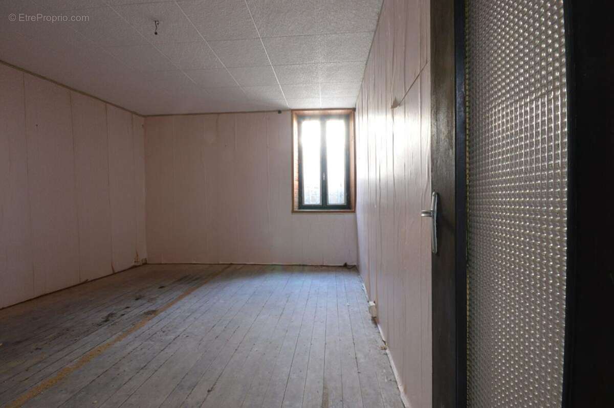 Immeuble a renover 17marans centre ville - photo 11
