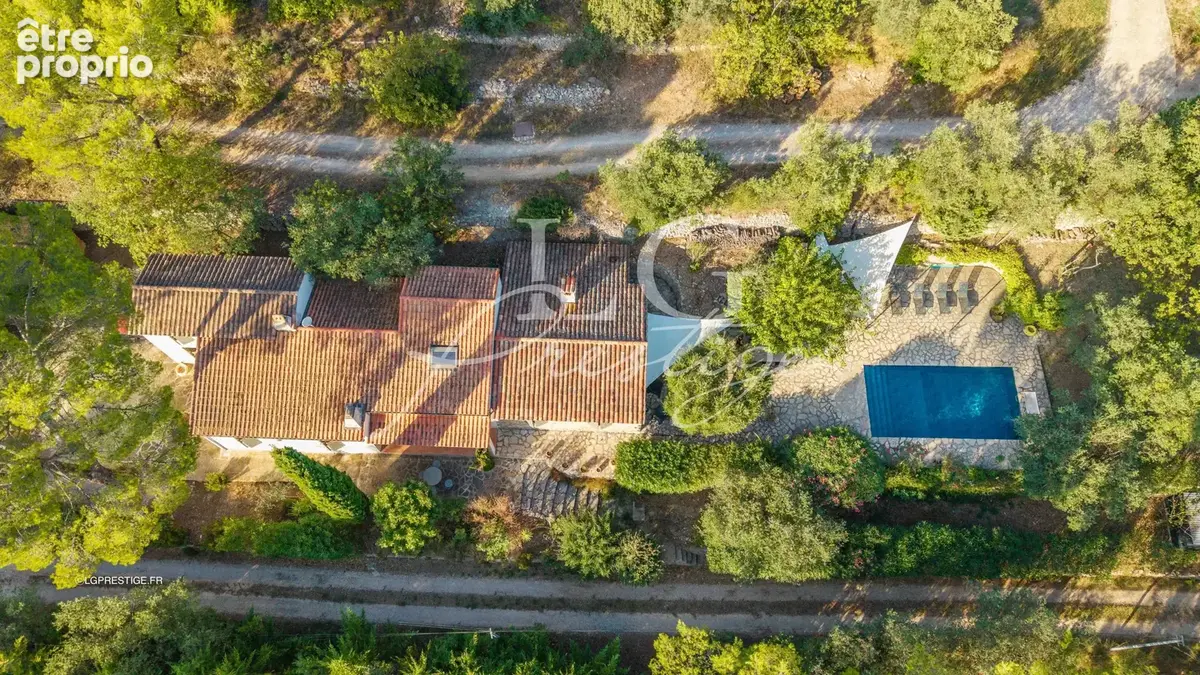 Seillans – villa provençale de charme, piscine & calme absolu - photo 26