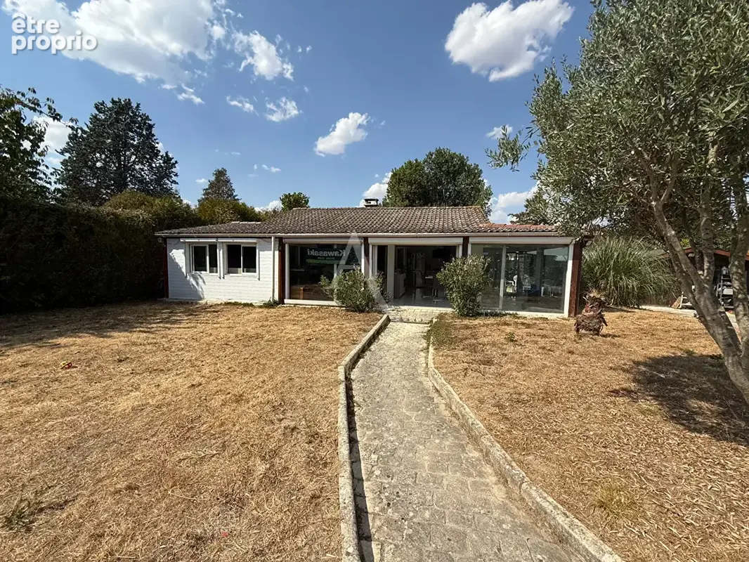 Maison à LE CHATELET-EN-BRIE