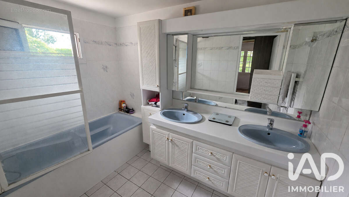 Maison 130 m² à Gournay-En-Bray  - photo 8