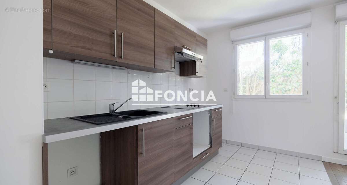 Appartement à CORBEIL-ESSONNES