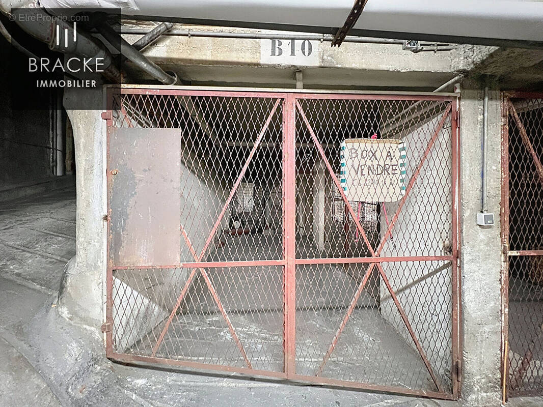 Parking à PARIS-20E